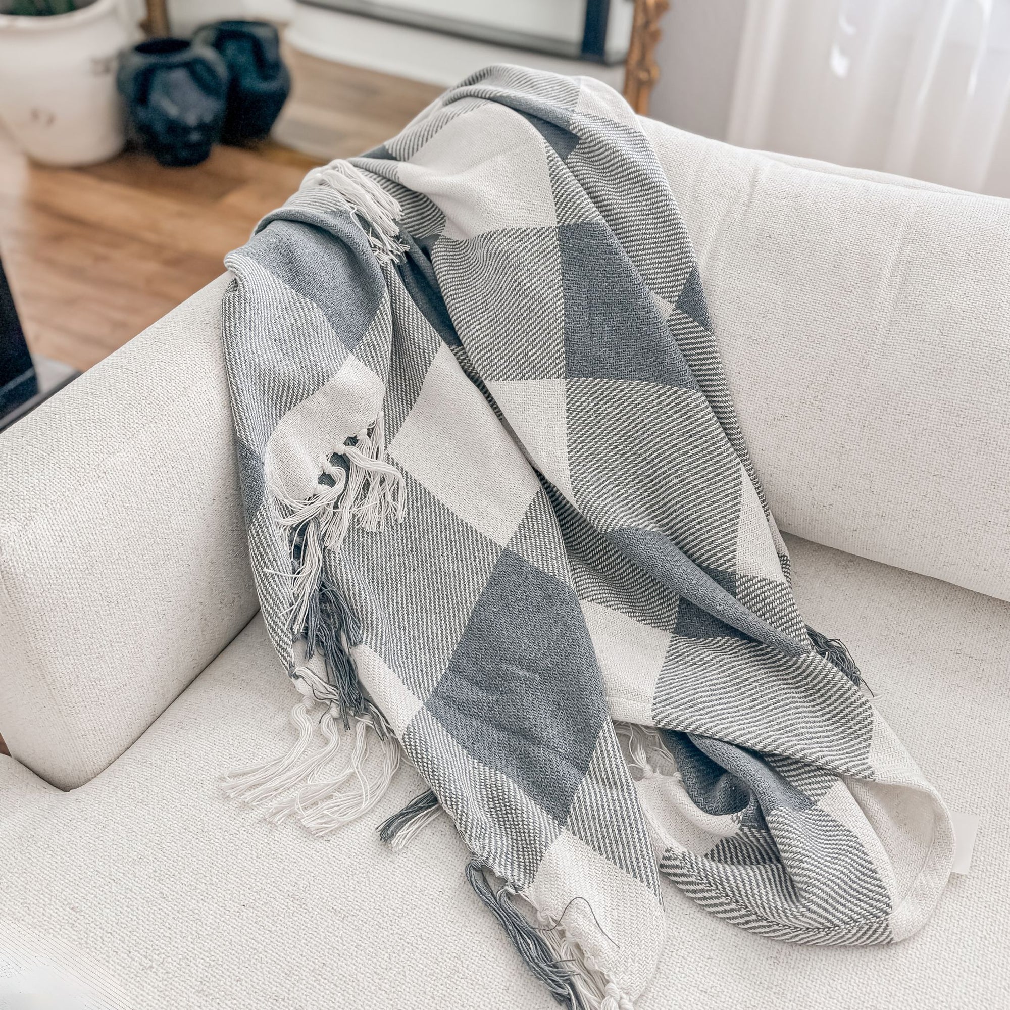 annie buffalo check grey woven throw 50x60 stylish & cozy blanket